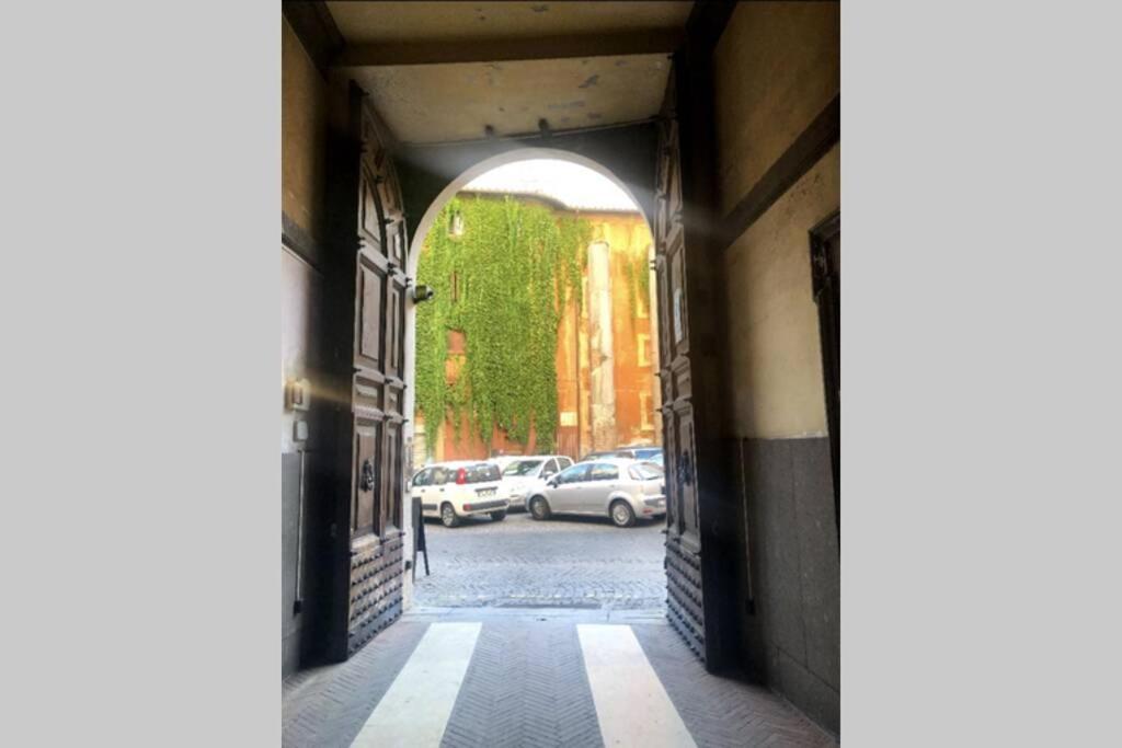 דירות רומא Maison " Pantheon View " In Front Of Pantheon מראה חיצוני תמונה